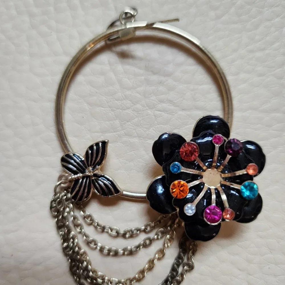 Vintage Hoop earrings - Picture 2 of 4